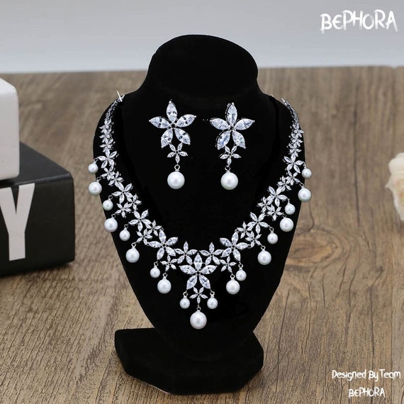 Handmade Pearl Rhinestone Flower Jewelry Set: Bridal Wedding