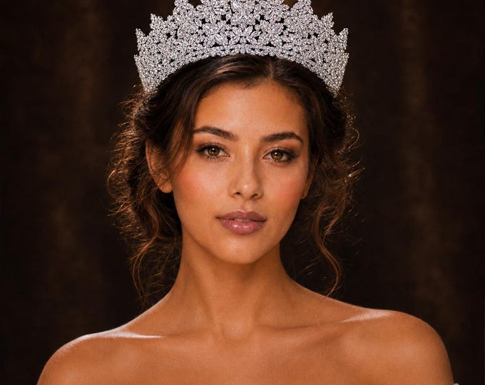 Luxury Crystal Bridal Tiara, Silver Wedding Crown, Princess Pageant Accessory 1