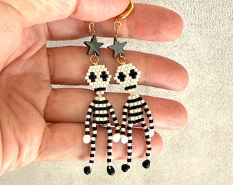Spooky cute skeleton earrings | Fall earrings | Halloween Jewelry | Halloween Gift | Fall earrings | Halloween Party | Skull Dangle Earrings