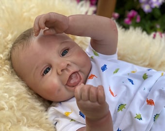Lachender Reborn Baby Junge von Vahni Gowing. INDIVIDUELL BESTELLBAR