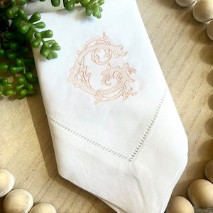 Personalized Linen Dinner Napkins | Custom Embroidered Table Linens | Monogrammed Linen Dinner Napkins | Dinner Party | Waterside Linen Co