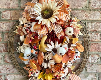 Autumn Pumpkin and Sunflower  Wreath, Rattan and Chicken Wire Wreath, Pumpkin Shaped Door Hanger, Rustic decor, Modern Farmhouse wreath,