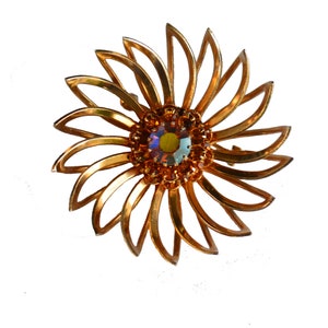 Vintage Sarah Coventry Flower Shaped Pin Brooch