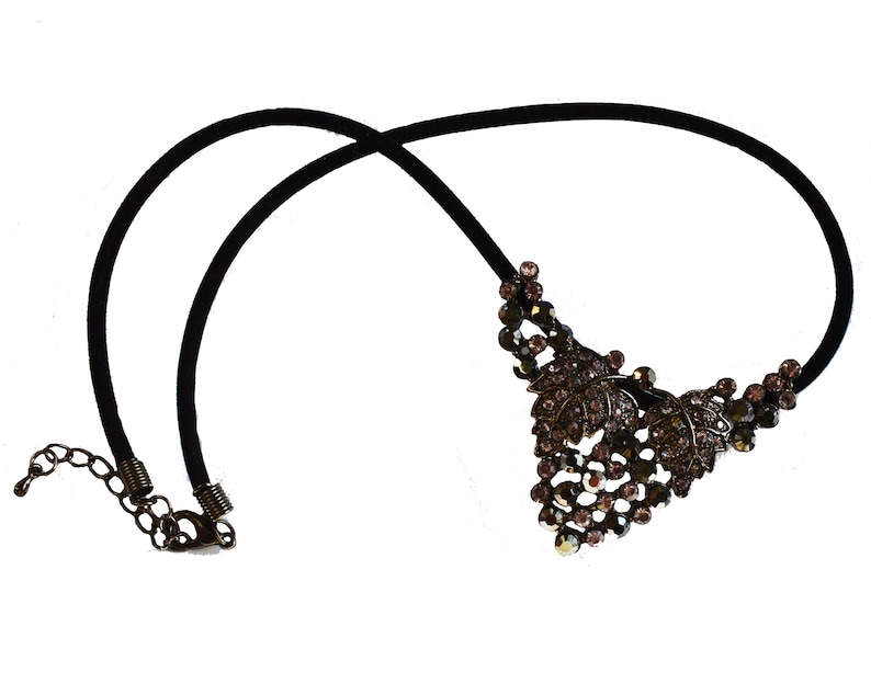 Bunch Of Grapes Shaped Pendant Necklace