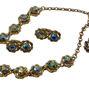 Vintage Coro Gold Tone Rhinestone Necklace And Clip-On Earrings Jewelry Set