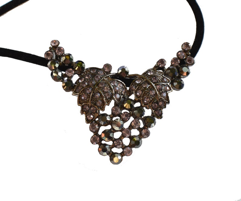 Bunch Of Grapes Shaped Pendant Necklace