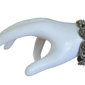 Vintage ART Floral Panel Bracelet