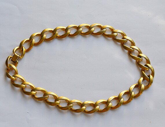 Vintage Matte Gold Tone Link Chain Necklace - image 3