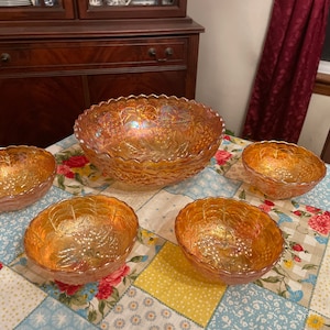 Imperial grapes and leaves berry bowl set