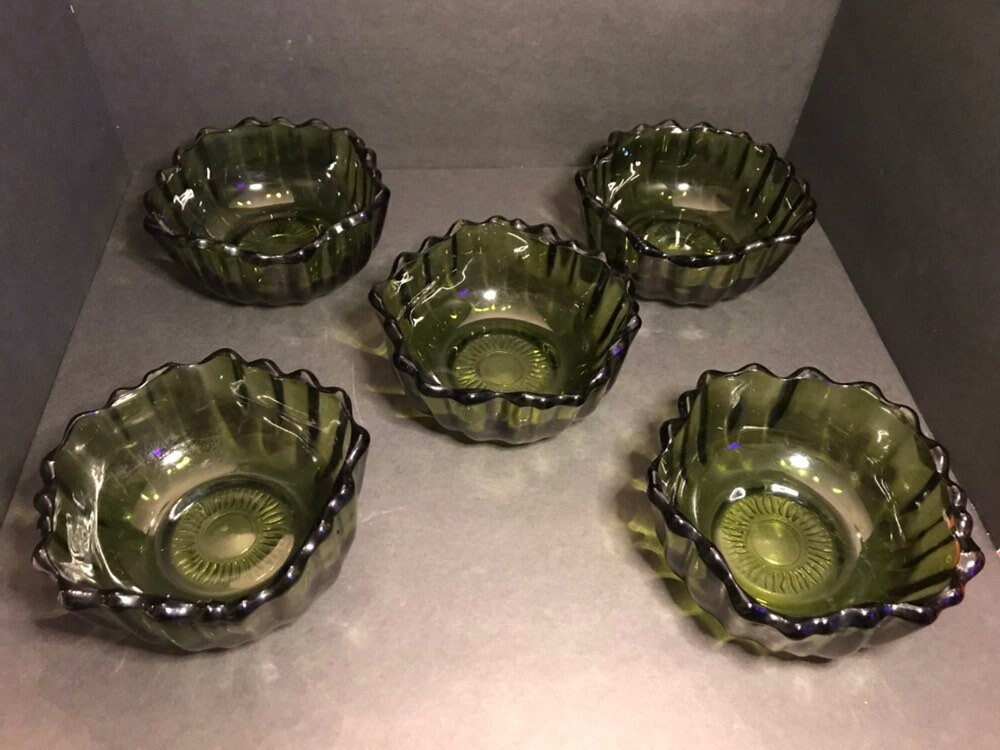 Vintage Indiana glass Sunburst patten salad bowl serving set Etsy