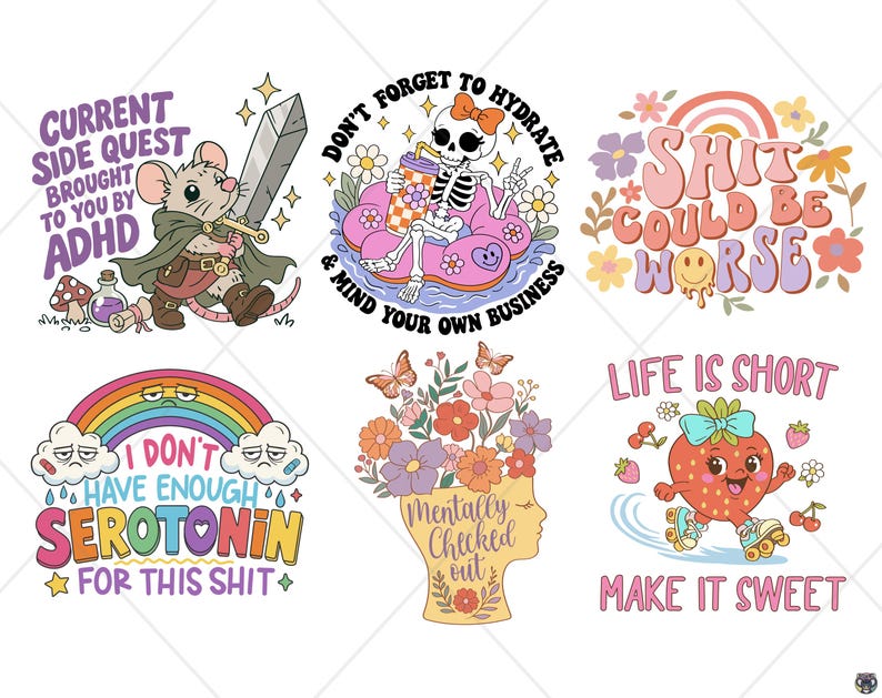 Op de afbeelding: Een verzameling grillige, kleurrijke grafische ontwerpen met tekst. Ontwerpen omvatten een muis met een zwaard, een skelet in een zwemband, een regenboog, een aardbei op rolschaatsen en tekst met "Shit Could Be Worse".