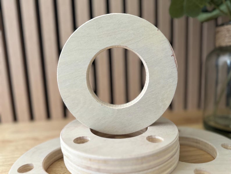 Unfinished Wood Christmas Decor Circle: 6" Birch Plywood Advent Wreath bild 3