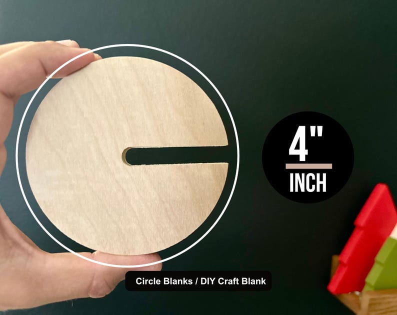 Puede incluir: Un c&iacute;rculo de madera sin terminar de 10 cm de di&aacute;metro, con una ranura cortada. C&iacute;rculos en blanco / Bricolaje