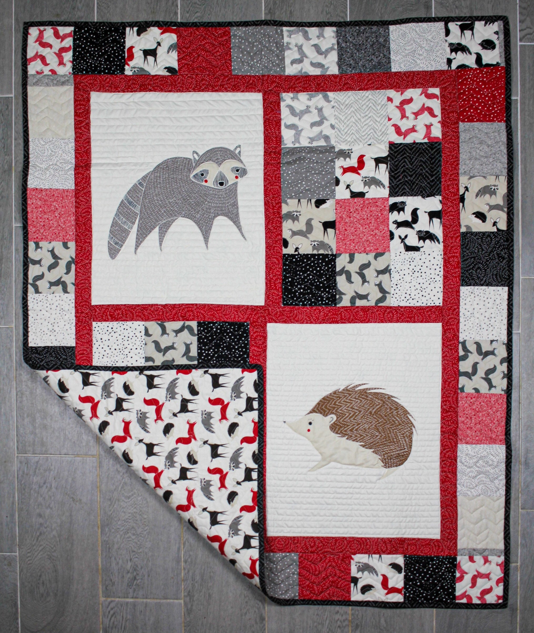 The Bramble Crib Quilt -  Canada