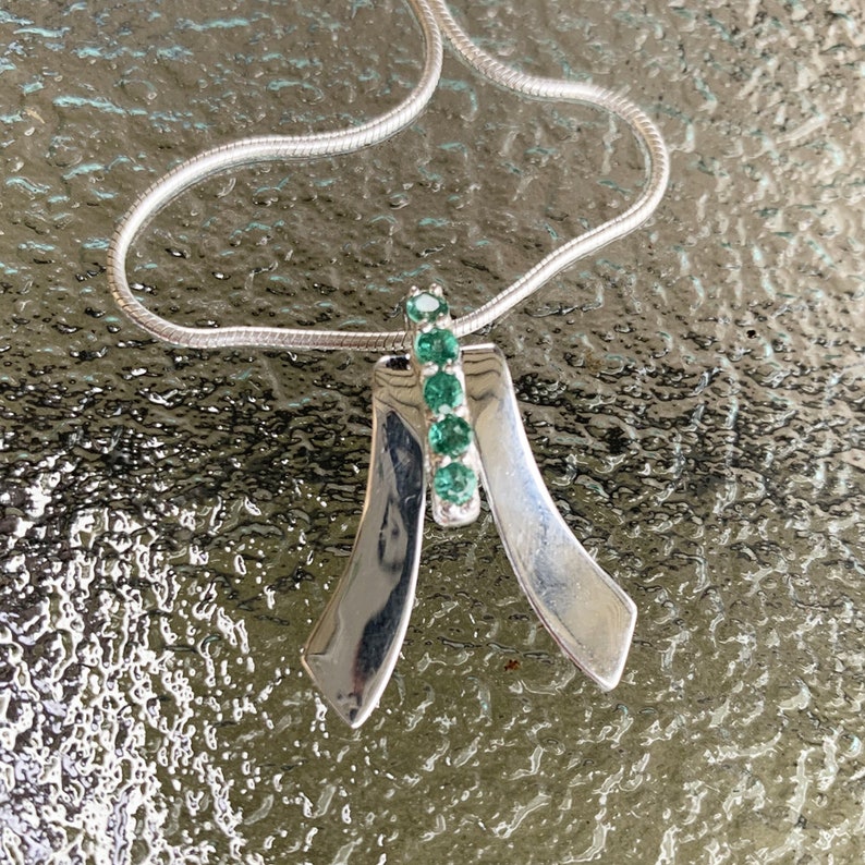 FANY 0.39 ct 925 Sterling Five Star Emerald Silver Gemstone Necklace Pendant May Birthstone