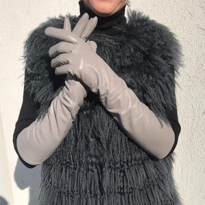 Flash sale!!! Leather gloves with &quot;Touch Screen&quot; coating Women&#39;s winter leather gloves Color - light gray All sizes Evening gloves Long  glo