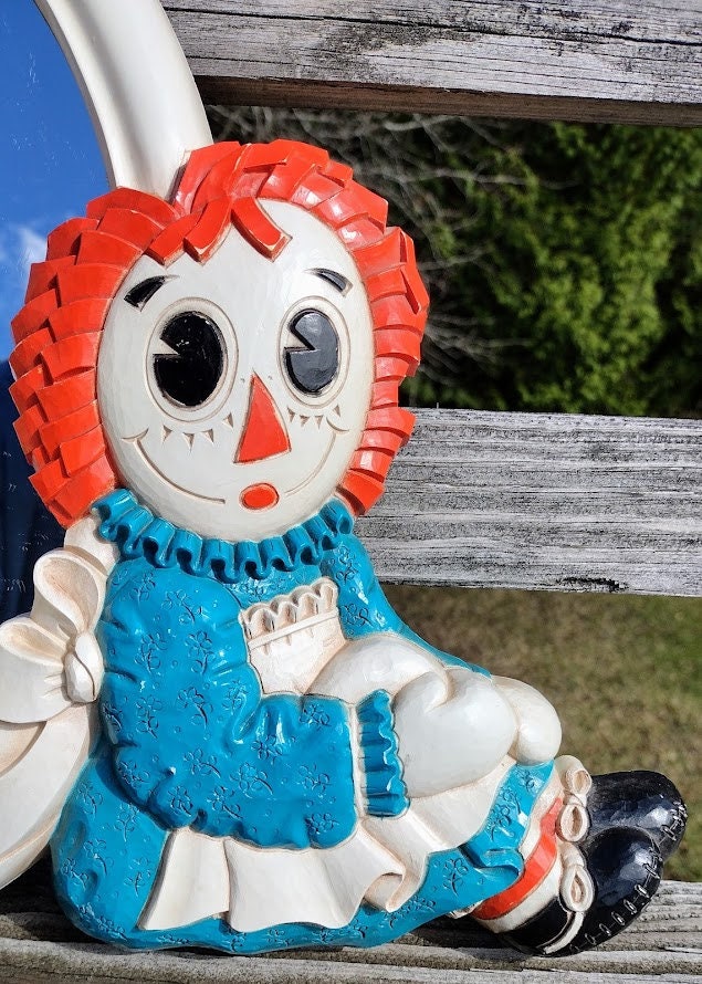 Vintage 'raggedy Ann and Raggedy Andy' Molded Plastic Mirror, C