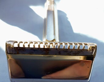Antique 'ever-ready' 1924 (1919) Single Blade Razor, With Original