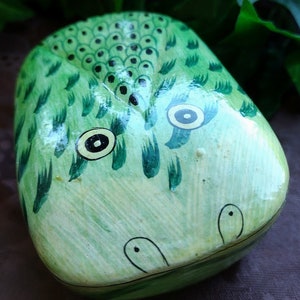 Vintage Handmade/Hand-Painted Lacquered Paper Mache Trinket Box, Frog, Made in India, Rare Find!