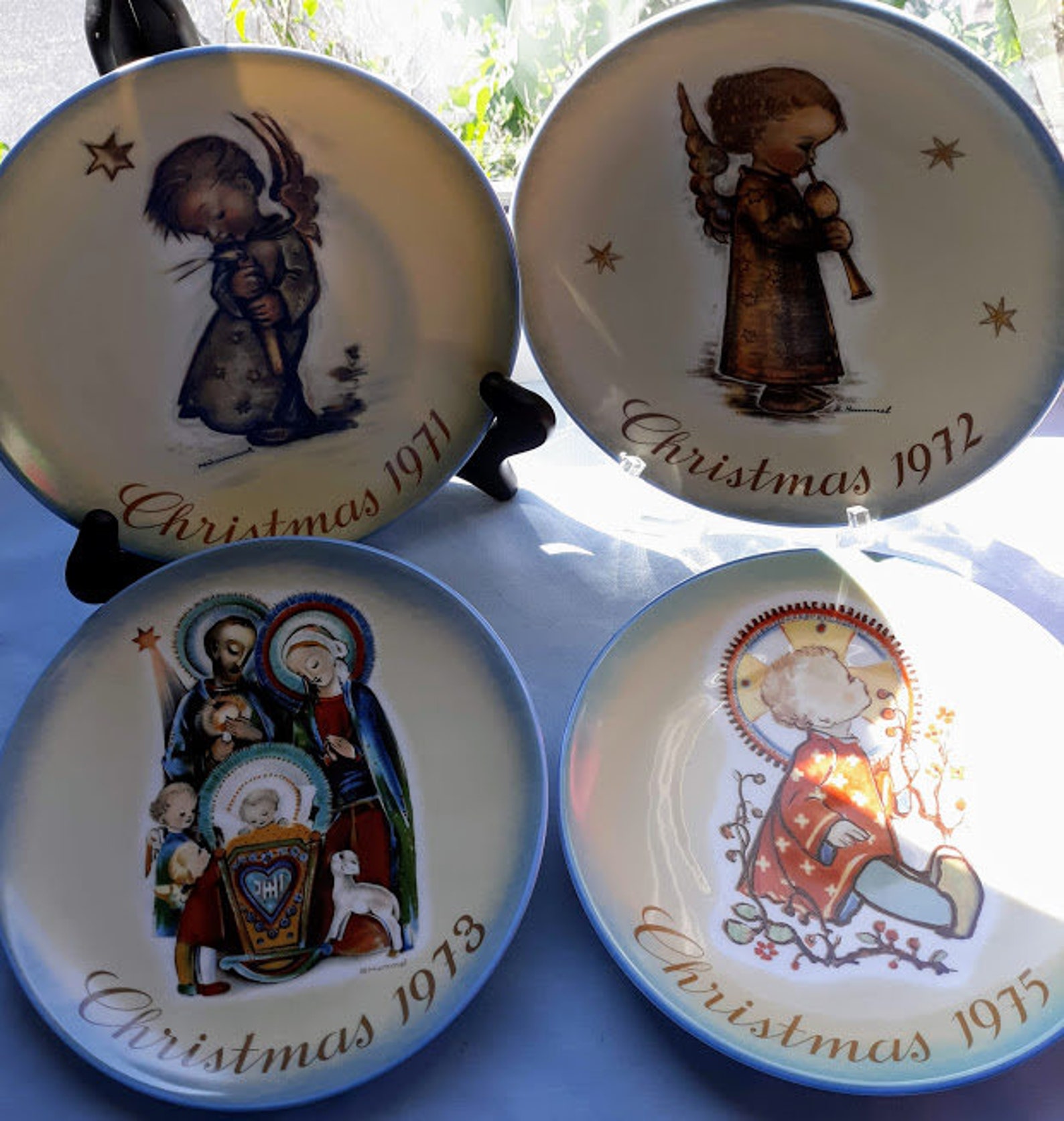 Vintage Lot of Four Hummel Christmas Plates, 1971, 1972, 1973 and 1975, Berta Hummel Artwork