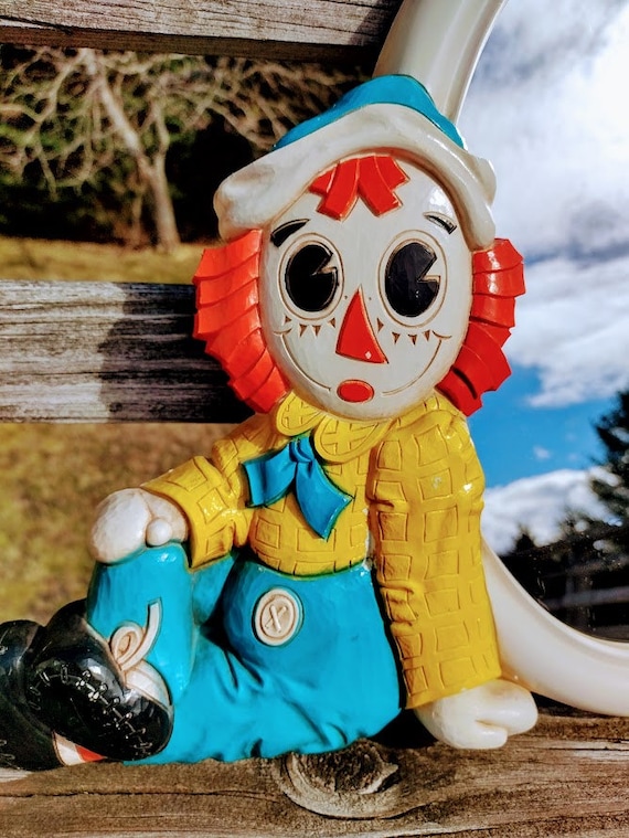 Vintage 'raggedy Ann and Raggedy Andy' Molded Plastic Mirror