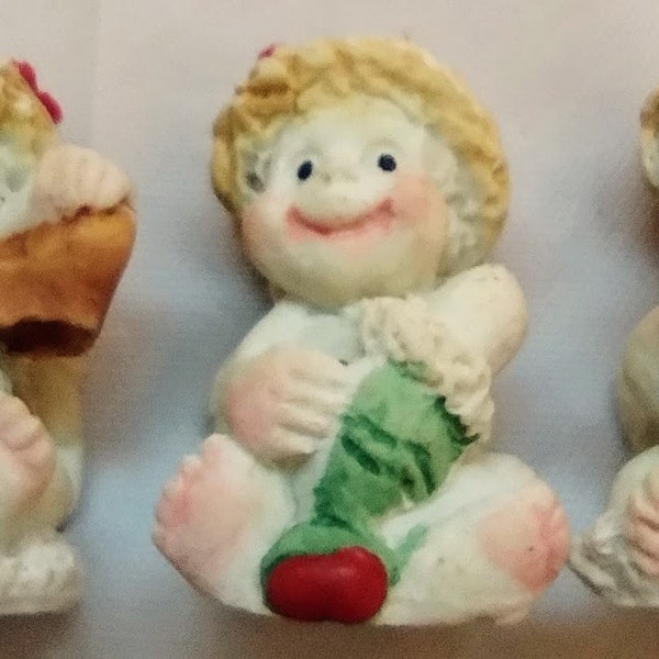 Vintage Miniature Figurines, Sculpted Resin, Tiny Holiday Angels, Set of Three, 'Dreamsicle' Style, Pre-Owned