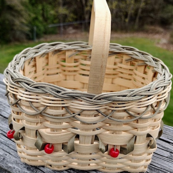 Vintage 'Cape Cod' Style Berry Basket, with Red Bead Decoration