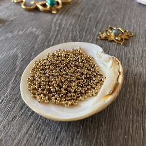 Brass beads 1.5 x 2 mm, round, macrame, jewelry making, hippie, crafting
