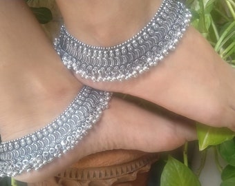 Tornozeleira de latão Boho feita à mão, Ghungharu indiano polonês prateado, 9 polegadas