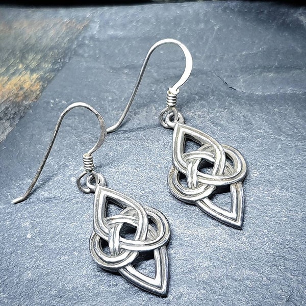 Sterling Silver SEA GEMS CELTIC Dangling Earrings - 3.3g