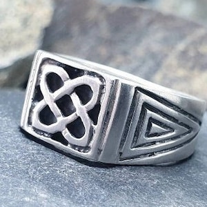 SILVER CELTIC KNOT Signet Ring - Kit Heath - Size uk T ( usa 9.5) - 6g