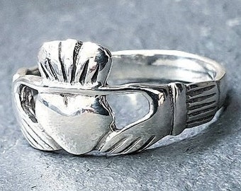 Silver CELTIC CLADDAGH Ring - 925 Sterling Silver - Size M 1/2 (us 6.5) - 2.5g