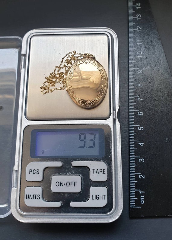 Large 9ct GOLD CELTIC SCROLL Locket Necklace on 2… - image 9