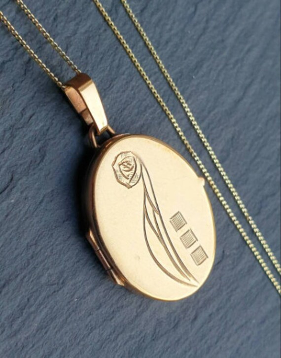 9ct GOLD LOCKET with Glaswegian Rose & 18" Chain … - image 5