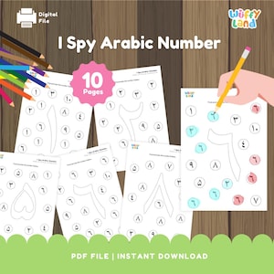 Könnte beinhalten: Eine digitale Datei mit dem Text "I Spy Arabic Number" mit Arbeitsblättern mit arabischen Ziffern. Das Bild enthält einen rosa Kreis mit "10 Seiten" und eine Hand, die einen Bleistift hält, mit farbigen Bleistiften im Hintergrund.