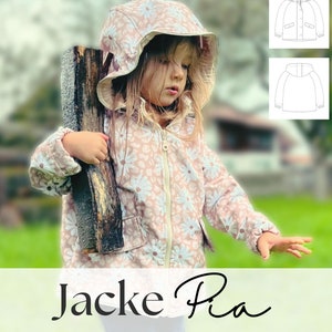 Könnte beinhalten: Eine rosa-weiße Jacke mit Blumenmuster und Kapuze. Die Jacke hat einen Reißverschluss und einen Blümchen-Druck. Der Text "Jacke Pia" steht unter dem Bild.