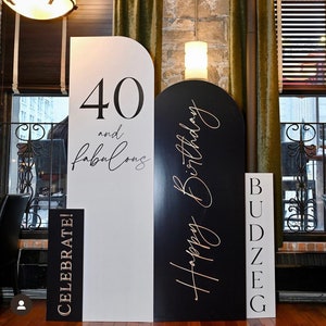 Letrero de bienvenida moderno en negro, blanco y dorado para cumpleaños o baby shower - DIGITAL // Letrero de bienvenida // Minimalista // Arqueado // Panel múltiple