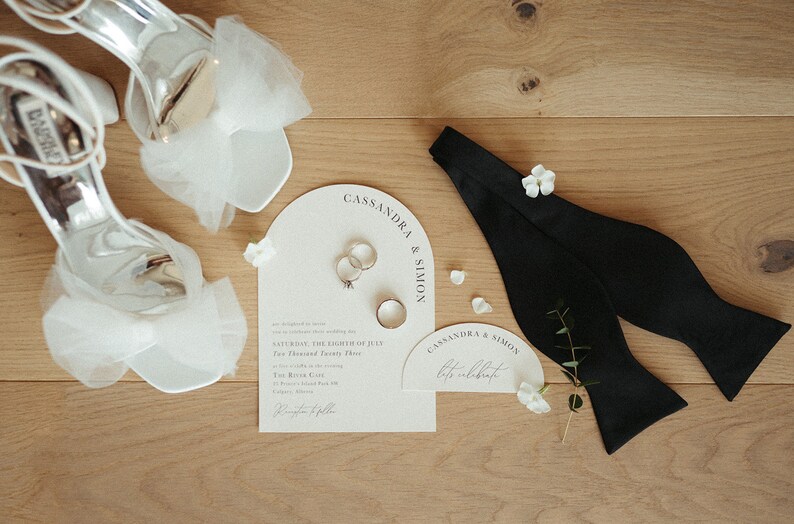 Modern and Minimal Arch Layered Wedding Invitation Set image 4