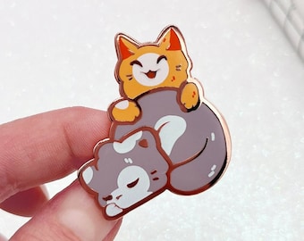 Best Friends | Kitty Friend Enamel Pin | Cat Hard Enamel Pin | Pin Collection | Kawaii Aesthetic Birthday Gift | Christmas Present | Miamouz