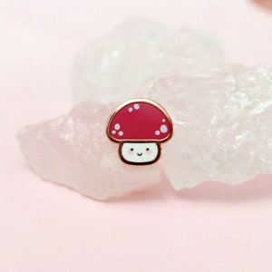 Tiny Happy Mushroom Autumn Collectors Hard Enamel Pin Badge Kawaii Aesthetic Birthday Gift for Her Christmas Present for Him Miamouz Bild 2