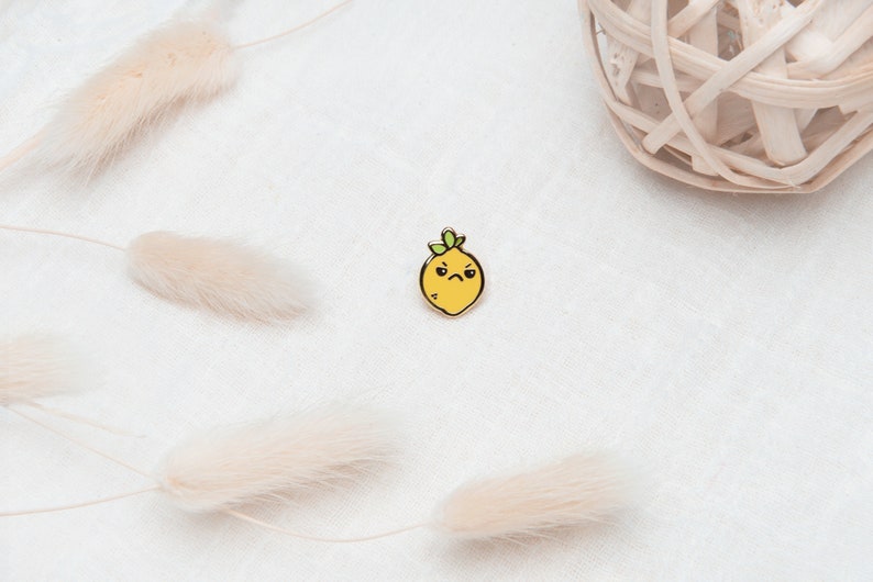 Bitter Lemon Fruity Collectors Hard Enamel Pin Badge Kawaii Aesthetic Birthday Gift for Her Christmas Present for Him Miamouz Bild 2