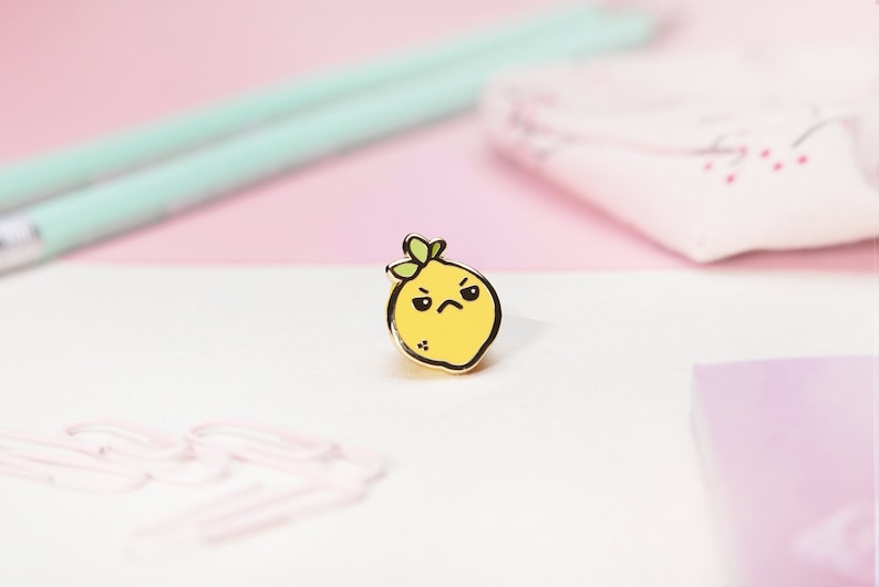 Bitter Lemon Fruity Collectors Hard Enamel Pin Badge Kawaii Aesthetic Birthday Gift for Her Christmas Present for Him Miamouz Bild 1