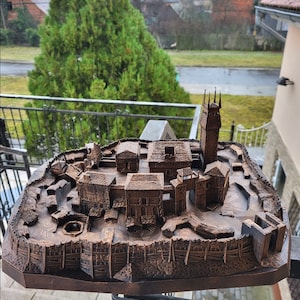 Alte Lagerfigur