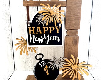 Happy New Year Mini Post, New Year Decor, Farmhouse Decor, Rustic Decor, New Years Eve, 2027 Decor, Happy New Year, New Year Tiered Tray