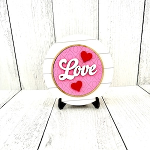 Interchangeable Valentines Day Round Frame, Love Insert, Happy Valentines Day, Heart Decor, Valentines Day Sign, Shelf Sitter Decor, Love