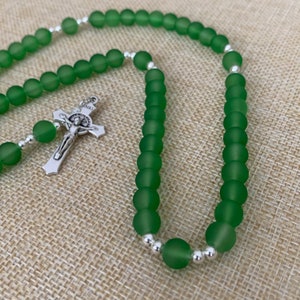 Frühlingsgrüner Rosenkranz
