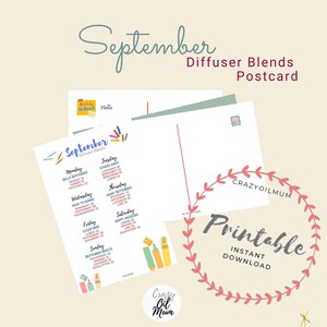 Könnte beinhalten: Druckbare Postkarte mit einer Liste von Diffuser-Mischungen für jeden Tag im September. Die Postkarte hat ein farbenfrohes Thema zum Schulanfang mit Buntstiften und dem Text "September Diffuser Blends".
