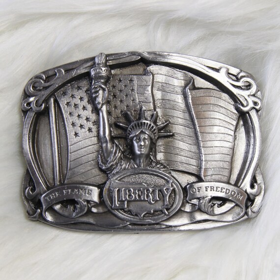 patriotic belt buckle