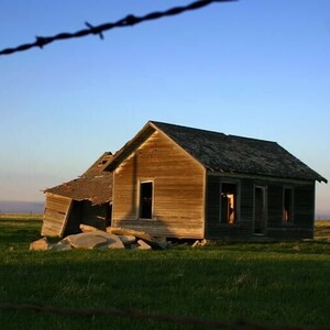 Farmhouse Wall Decor - Farmhouse Photo - Abandoned House Art