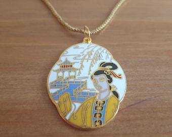 Beautiful chinese vintage cloisonne necklace